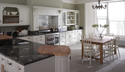 Classic style fitted kitchen by Alderwood Furniture